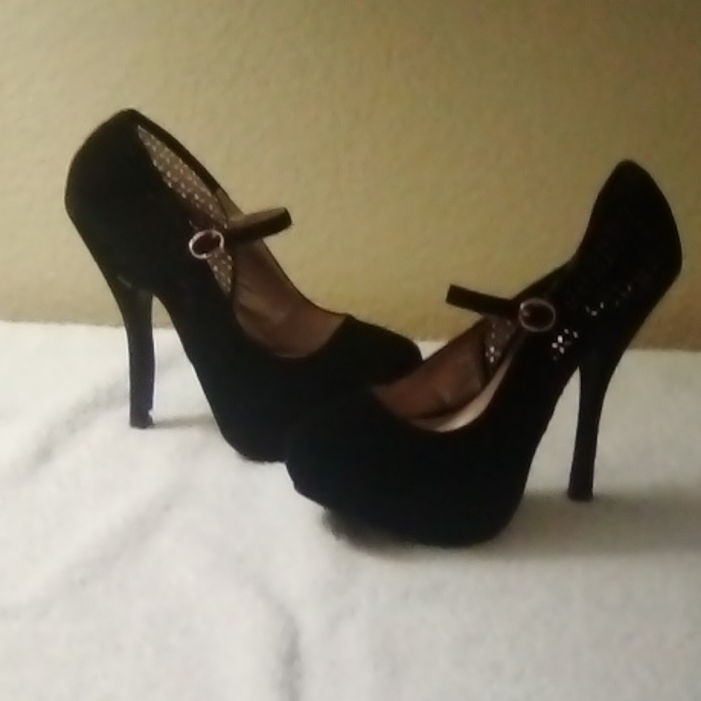 Women's shoes